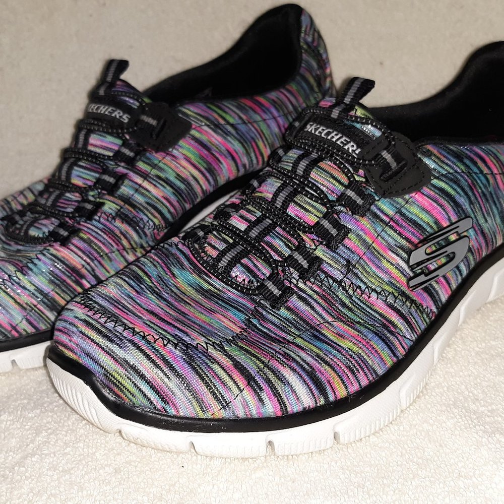 Skechers Womens Size 7.5 Slip On Shoes Memory Foam